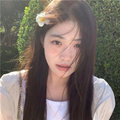 粉色飞碟 海报